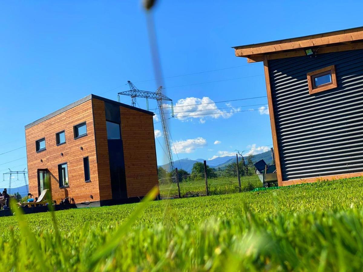 Tiny House - Baia de Fier Hotel Buitenkant foto