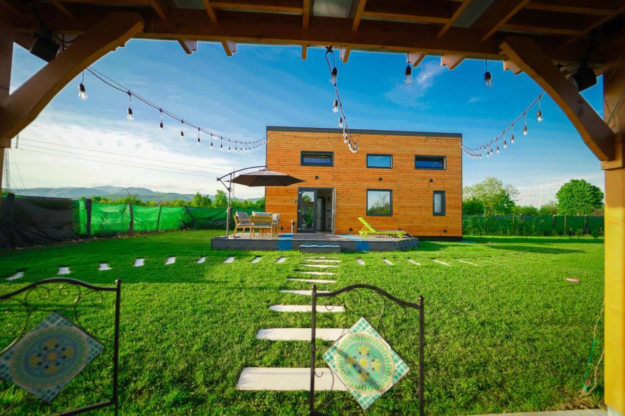 Tiny House - Baia de Fier Hotel Buitenkant foto